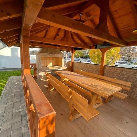 Apartmani Daisy Велика-Горица Экстерьер фото