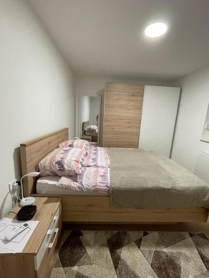 Apartmani Daisy Велика-Горица Экстерьер фото