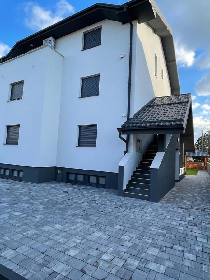 Apartmani Daisy Велика-Горица Экстерьер фото